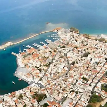 Hermes - In The Just Steps To The Sea! خانيا